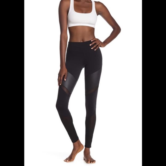 ALO Yoga Pants - NWT Alo Yoga Shiela Colorblock Leggings